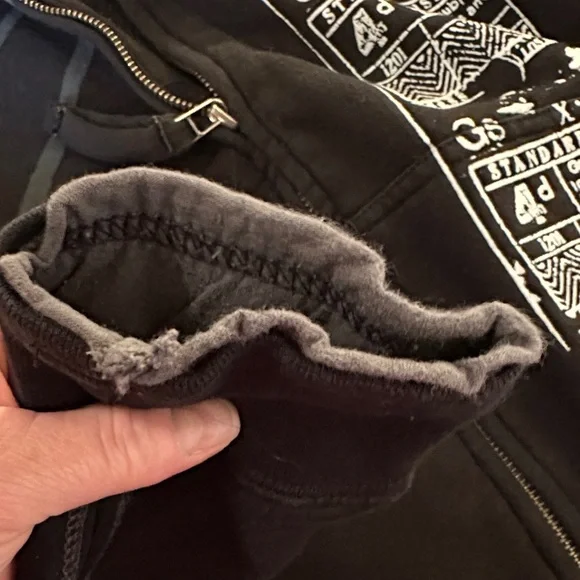 Guess Black Graphic Jacket.        F - Picture 7 of 9